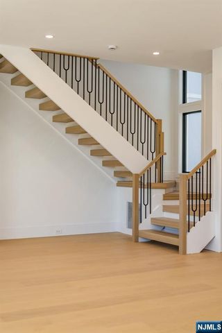 117 Henry Street LEFT, Palisades Park, NJ 07650