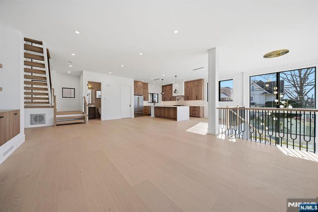 117 Henry Street LEFT, Palisades Park, NJ 07650