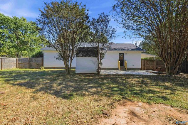 25431 Vaughn Street, Elkmont, AL 35620