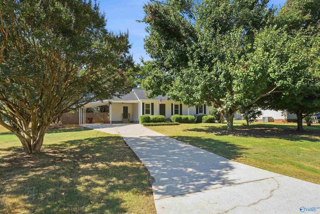 25431 Vaughn Street, Elkmont, AL 35620