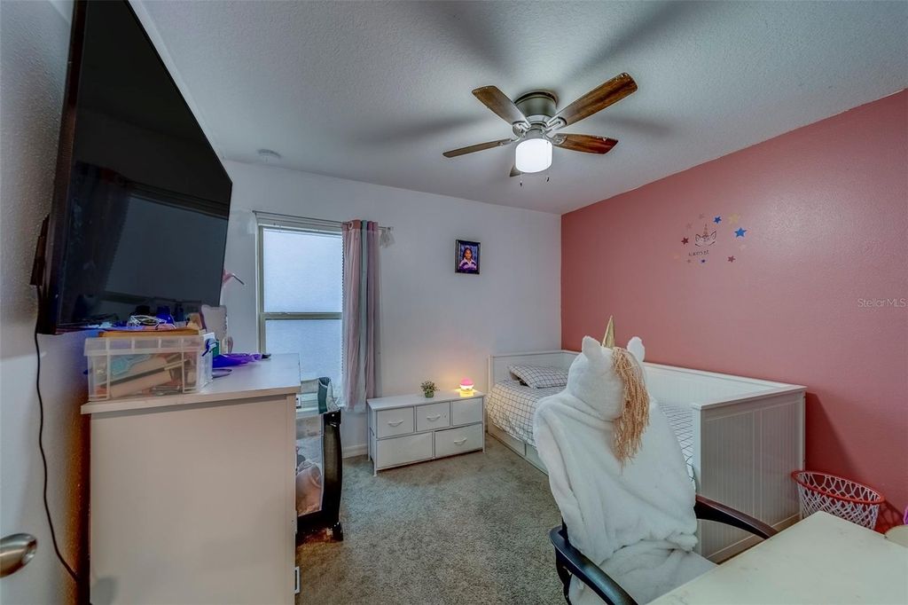 Image 20 of property listing at 10222 COOL WATERLILY AVENUE, Riverview, FL 33578