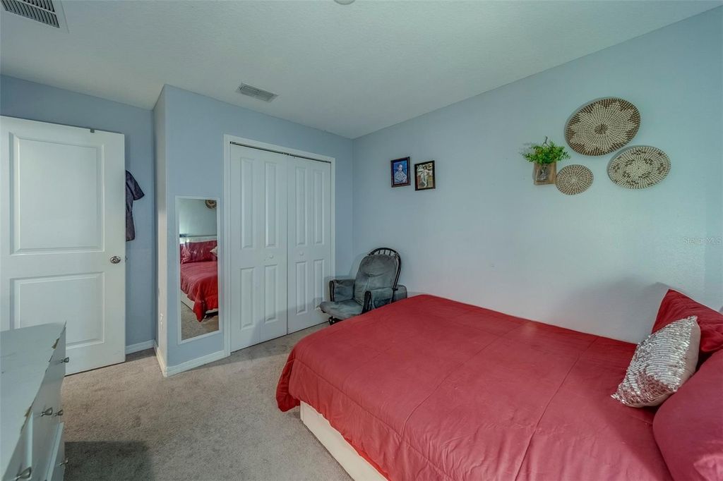 Image 27 of property listing at 10222 COOL WATERLILY AVENUE, Riverview, FL 33578