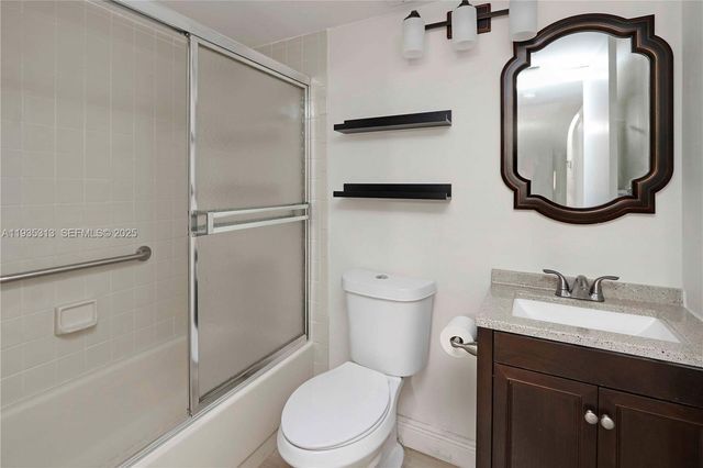 4930 E Sabal Palm Blvd 306, Tamarac, FL 33319