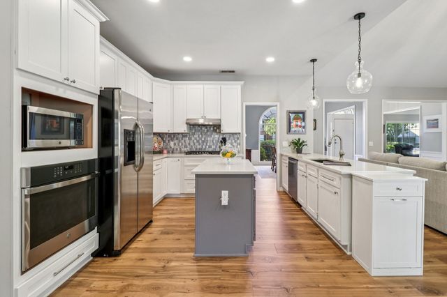 2809 Roper Drive, Plano, TX 75025