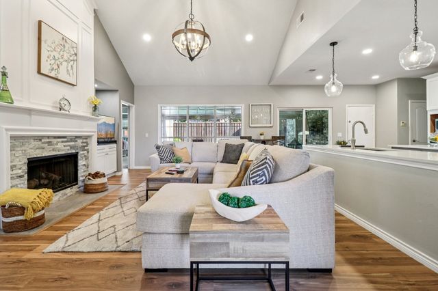 2809 Roper Drive, Plano, TX 75025