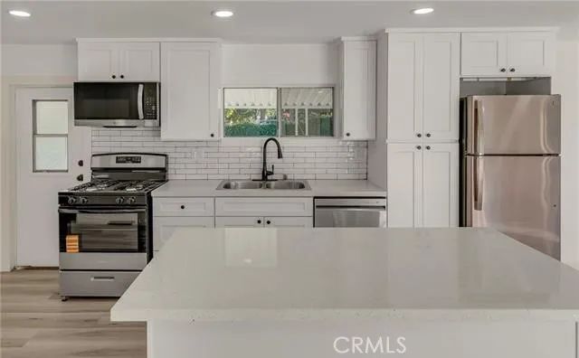 1001 W Lambert 84, La Habra, CA 90631