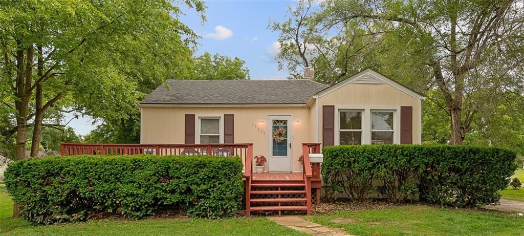 13201 E 39th Street S, Independence, MO 64055