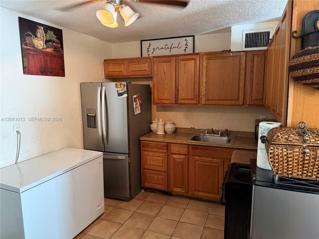 2300 SW 43rd Avenue, Fort Lauderdale, FL 33317