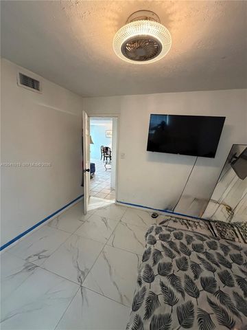 2300 SW 43rd Avenue, Fort Lauderdale, FL 33317