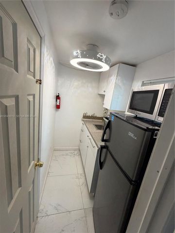 2300 SW 43rd Avenue, Fort Lauderdale, FL 33317