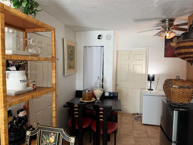 2300 SW 43rd Avenue, Fort Lauderdale, FL 33317