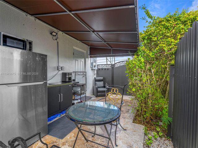 11415 SW 56th St, Miami, FL 33165