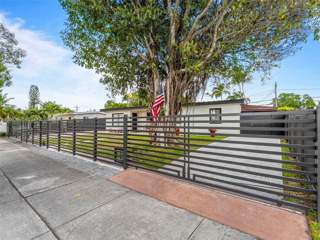 11415 SW 56th St, Miami, FL 33165