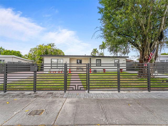 11415 SW 56th St, Miami, FL 33165