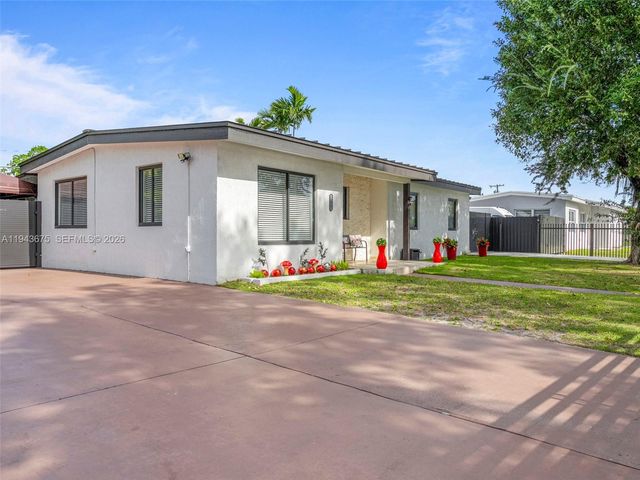 11415 SW 56th St, Miami, FL 33165