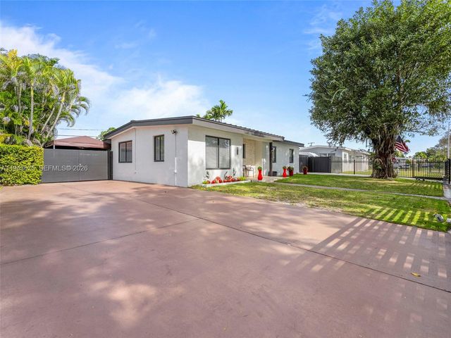 11415 SW 56th St, Miami, FL 33165