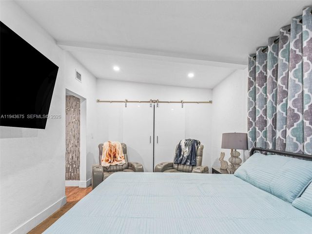 11415 SW 56th St, Miami, FL 33165