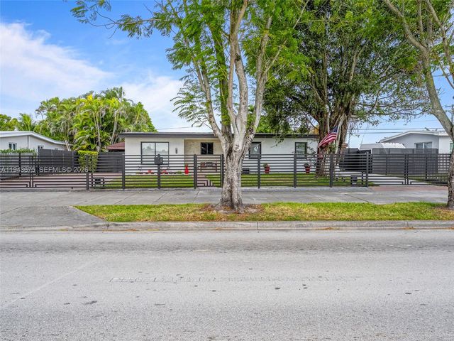 11415 SW 56th St, Miami, FL 33165