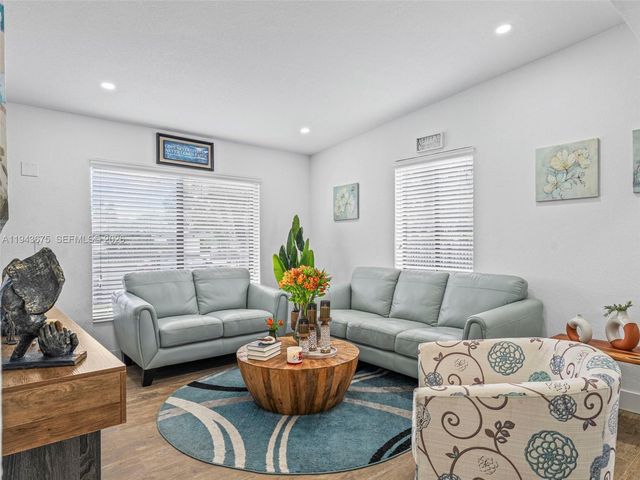 11415 SW 56th St, Miami, FL 33165