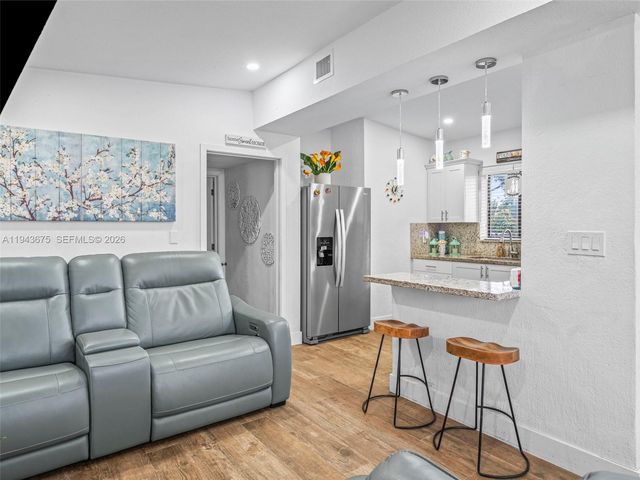 11415 SW 56th St, Miami, FL 33165