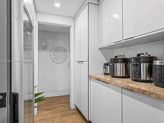 11415 SW 56th St, Miami, FL 33165