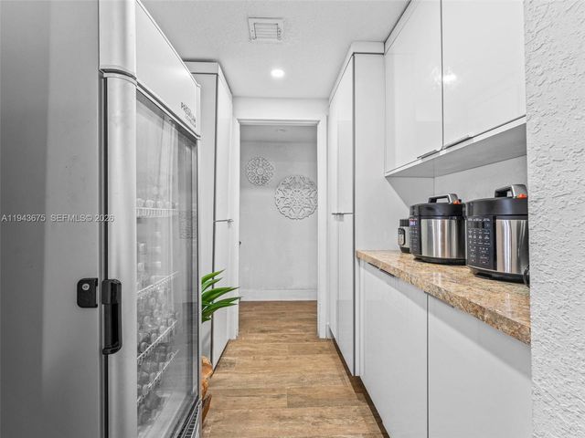 11415 SW 56th St, Miami, FL 33165