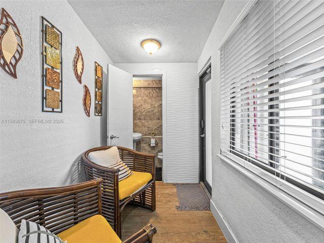 11415 SW 56th St, Miami, FL 33165