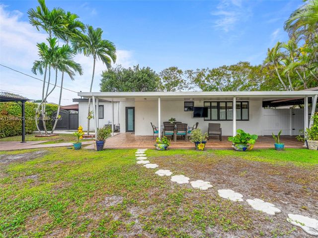 11415 SW 56th St, Miami, FL 33165