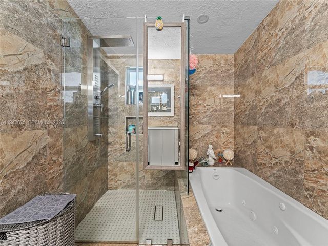 11415 SW 56th St, Miami, FL 33165