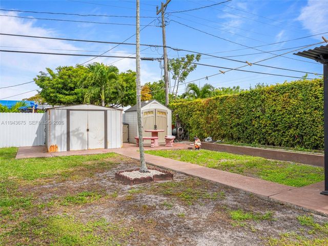 11415 SW 56th St, Miami, FL 33165