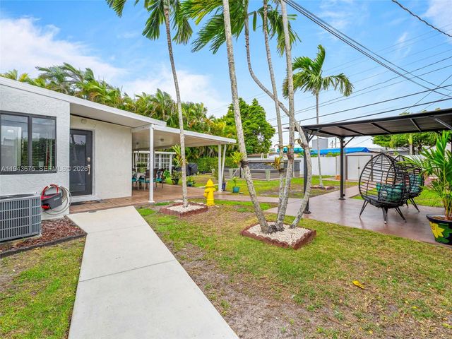 11415 SW 56th St, Miami, FL 33165