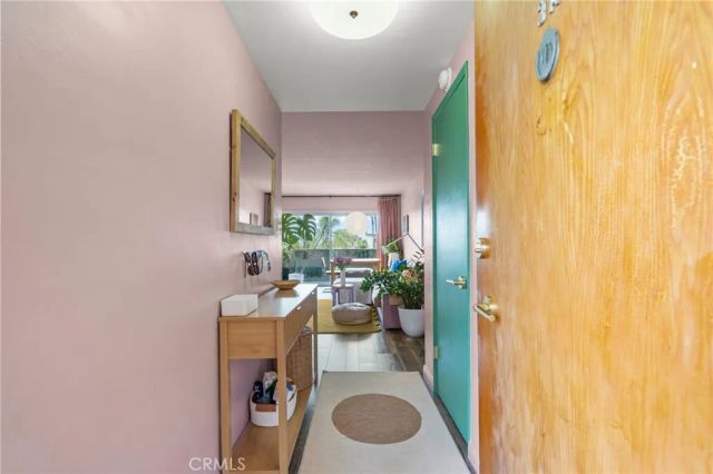 528 Cedar 3A, Long Beach, CA 90802