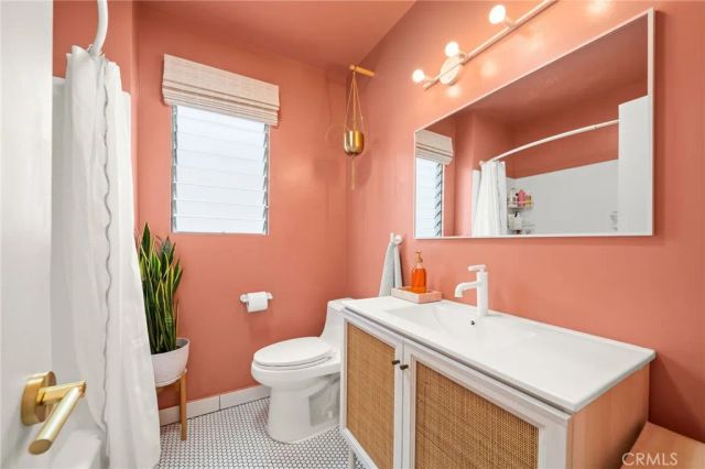 528 Cedar 3A, Long Beach, CA 90802