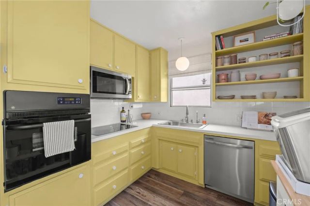 528 Cedar 3A, Long Beach, CA 90802