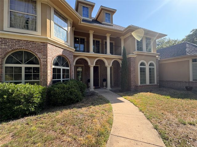 141 E Bozeman Lane, Fort Worth, TX 76108