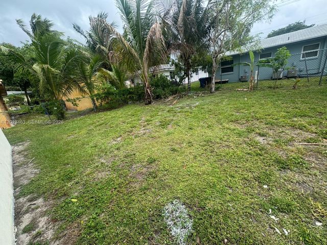 1480 NW 19th Ct 1-2, Fort Lauderdale, FL 33311