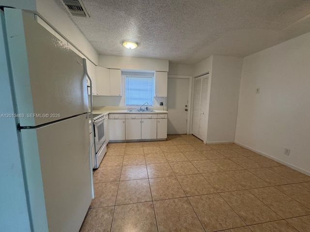 1480 NW 19th Ct 1-2, Fort Lauderdale, FL 33311