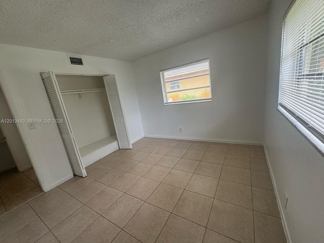 1480 NW 19th Ct 1-2, Fort Lauderdale, FL 33311