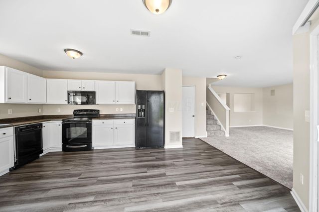 3949 Winding Path Drive, Canal Winchester, OH 43110