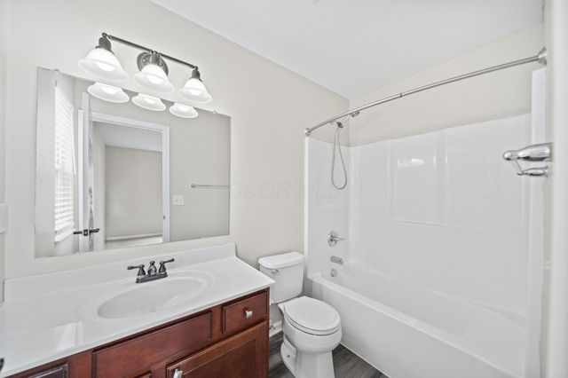 3949 Winding Path Drive, Canal Winchester, OH 43110