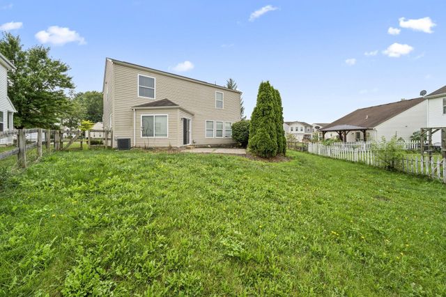 3949 Winding Path Drive, Canal Winchester, OH 43110