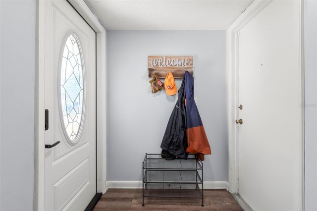 9015 108TH AVENUE, Seminole, FL 33777