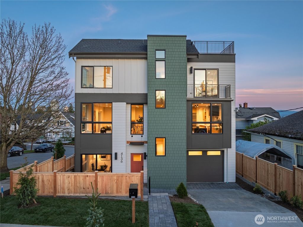4136 Eastern Avenue N, Seattle, WA 98103