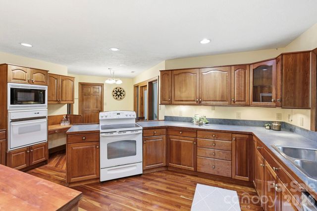 9 Laurel Forest Drive, Horse Shoe, NC 28742