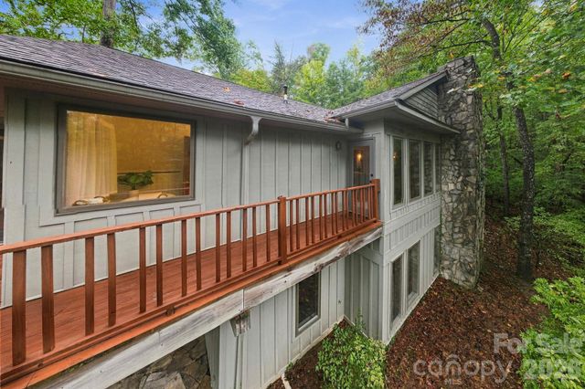 9 Laurel Forest Drive, Horse Shoe, NC 28742