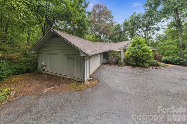 9 Laurel Forest Drive, Horse Shoe, NC 28742