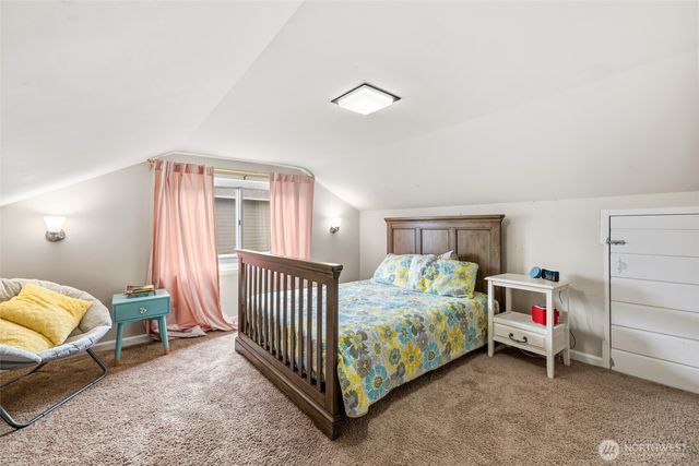 1045 S 197th Street E, Des Moines, WA 98148