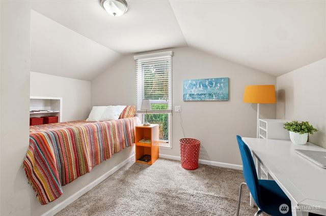 1045 S 197th Street E, Des Moines, WA 98148