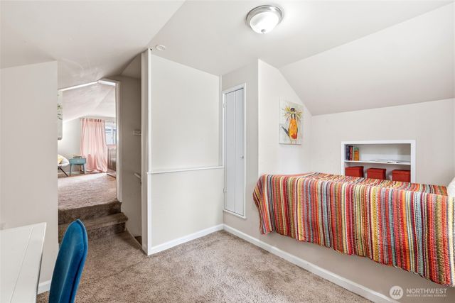 1045 S 197th Street E, Des Moines, WA 98148