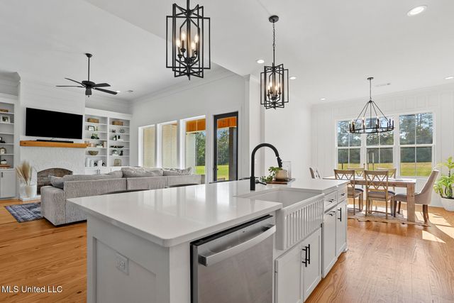 109 Landry Drive, Brandon, MS 39047